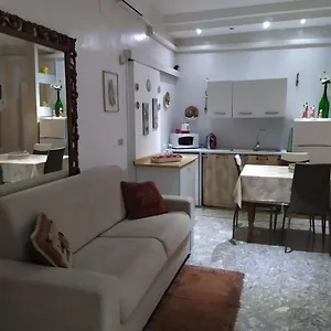 Paky's House Bed & Breakfast
